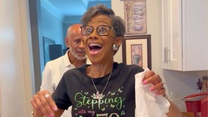 Grandma Screams In Shock When Second Babygrow Reveals Twins | Happily TV