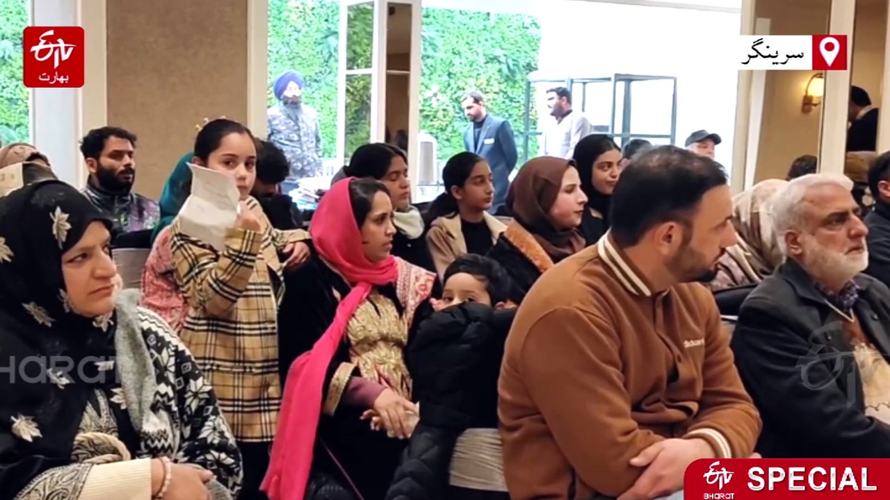 ’نقش نوشاد‘ کی رسم رونمائی، ای ٹی وی بھارت کے نمائندے کو دیا گیا اعزاز