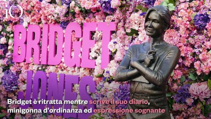 Bridget Jones diventa una statua a Londra: l'omaggio alla regina delle rom-com