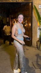 khushi mukherjee poses for the cams at a restaurant in juhu