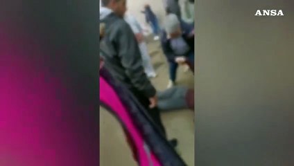 Prato, agenti Digos aggrediti da una quindicina di cinesi