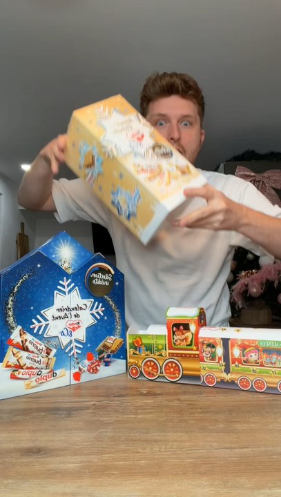 Calendrier Kinder chocolat blanc 😱✨Entre le Kinder Bueno White, les Shoko-Bons, les Duplo et les Kinder, il y en a vraiment pour tous les goûts avant les fêtes ! 🍫🎄Et toi, t’es plutôt calendrier 2025 au chocolat au lait ou au chocolat blanc ? 👀✨