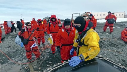 Chef of Antarctica Season 1 Episode 2 Engsub
