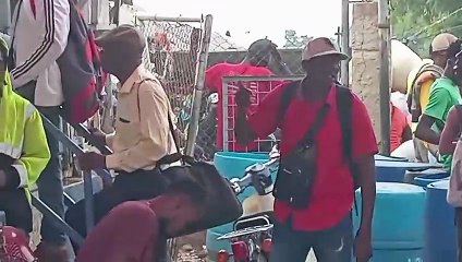 Baja actividad comercial en la frontera de Pedernales con Haití