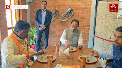 बदलते बस्तर की बदलती तस्वीर, पंडुम कैफे की शुरुआत, कैफे में सरेंडर करने वाले नक्सली कर रहे काम