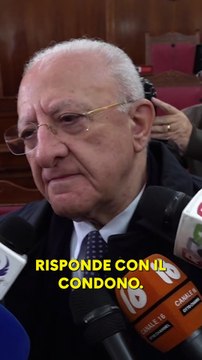 De Luca - SI SONO INVENTATI IL CONDONO EDILIZIO (17.11.25)