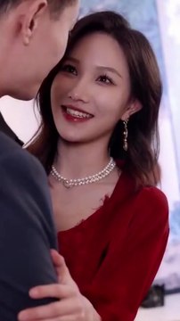 👿 Evil Nanny Auctioned Girl’s Property—Unaware She’s the Wife of the World’s Richest Man! 💍💰