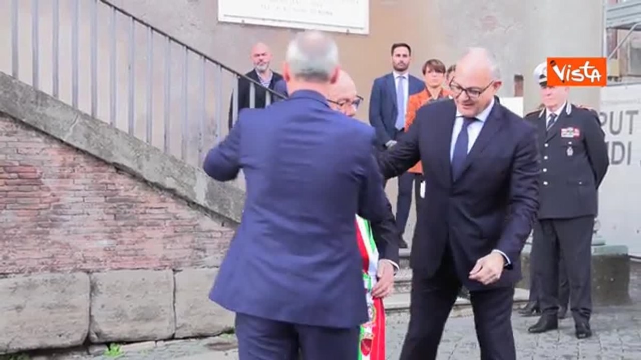 Carlo Verdone, un giorno da primo cittadino: «Tapperemo le buche. Ma prima prosciughiamo il Tevere»