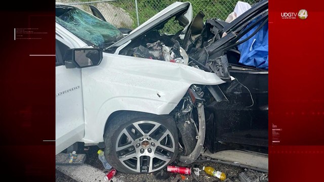Choque frontal en la autopista Las Varas–Vallarta deja al menos cinco muertos y varios heridos