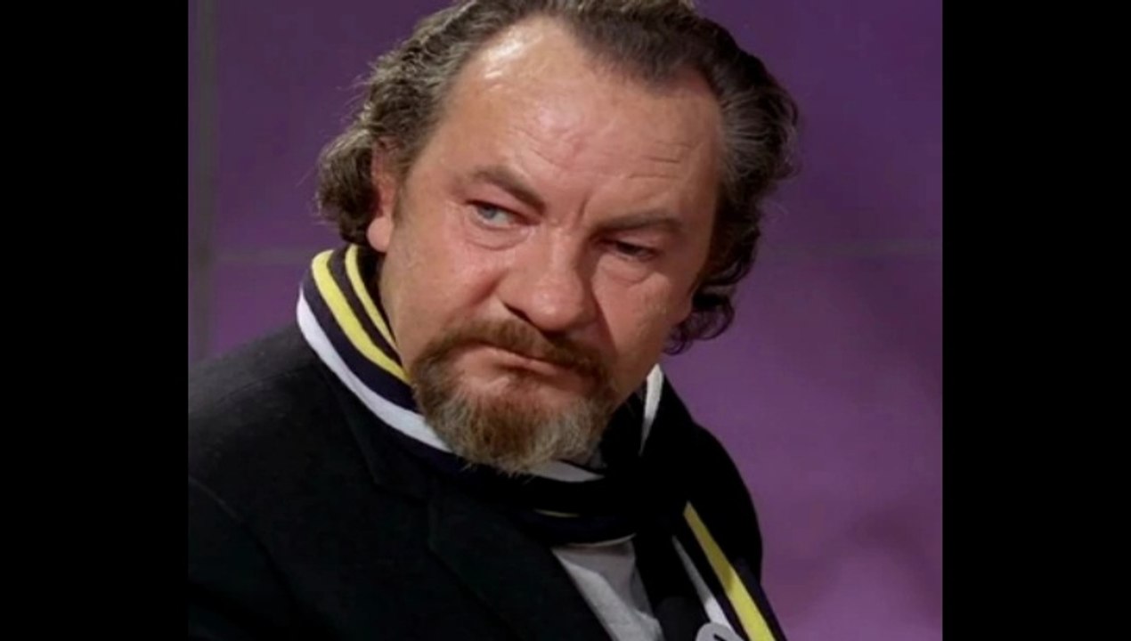 Actor Leo McKern Resemblance To Helen Mirren? T...