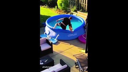 Las Mejores Caídas Graciosas del 2024 😆 Videos Chistosos y Divertidos 😆 - Risas Sin Fin 😂