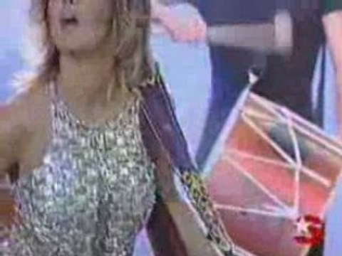 Gülben Ergen and Anadolu Ateşi