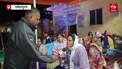 नर्मदापुरम में कड़ाके की ठंड में सड़कों पर आशा-उषा कार्यकर्ता, कई मांगों को लेकर धरना प्रदर्शन