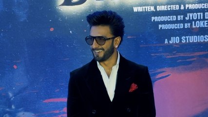 'Dhurandhar' ट्रेलर लॉन्च पर डैशिंग लुक में दिखे Ranveer Singh