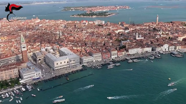 Trovati a Venezia e Torino 12 reperti archeologici rubati