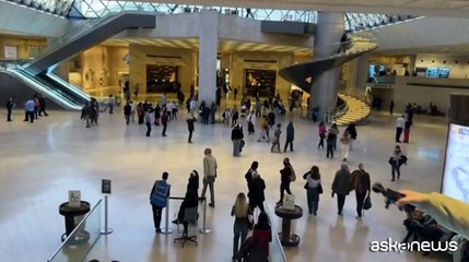 Nuovi guai per il Louvre: chiude una galleria per fragilità strutture