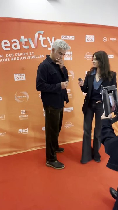 Vidéo - Exclusif - Francois Vincentelli et sa compagne Alice Dufour lors de soirée d'ouverture du Festival "CréaTVty" des séries et créations audiovisuelles à Sète, France, le 13 novembre 2025