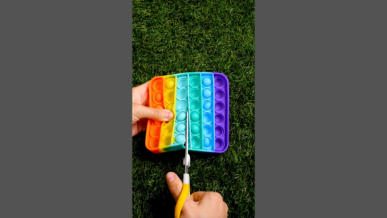 😍 From argument to teamwork! Funniest sibling reaction gets pinned!