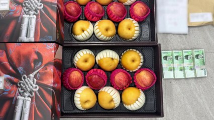 경찰관에게 현금다발 발송한 피의자...뇌물 혐의 추가 구속 / YTN