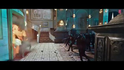 ANIMAL_Movie_Scene__Ranbir_Uses_The_Gun_For_Enemies😲🔥___Ranbir_K,_Rashmika,_Sandeep_V,_Bhushan_K