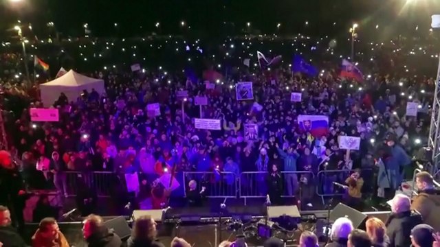 Révolution de velours : les Slovaques et les Tchèques dans la rue pour défendre la démocratie