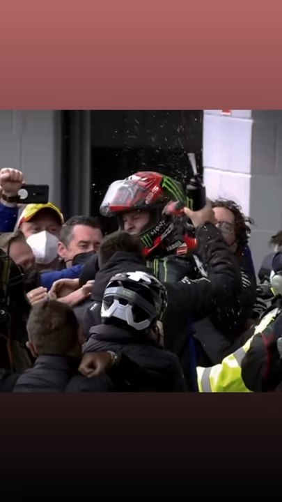 FABIO QUARTARARO : LE PREMIER ROI FRANÇAIS DU MOTOGP 🇫🇷👑Il venait de Nice.Il rêvait plus grand que les autres.Et en 2021, il a fait l’impossible.🏆 Premier champion du monde français MotoGP