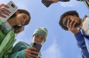 Nearly half of secondary school children say they can outsmart their parents’ smartphone controls