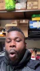 Aggredito da uno spacciatore: il video