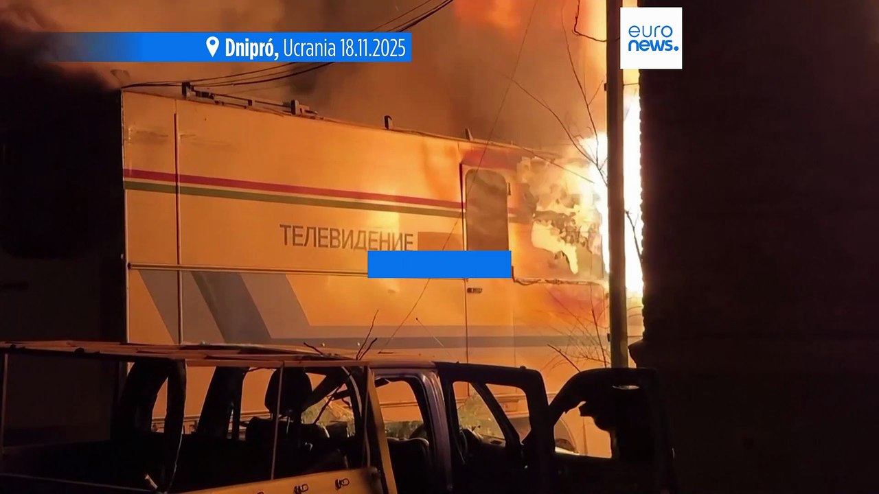 Drones rusos destruyen la sede de la televisión pública en Dnipró y dejan varios heridos