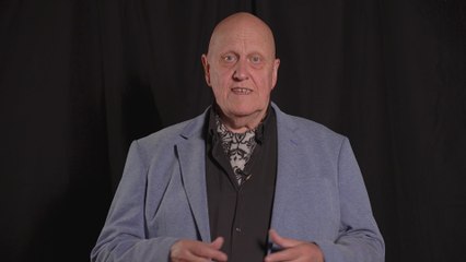 Dos remates brillantes de Naroditsky