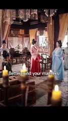 She Returns Crowned in Flames_china short drama