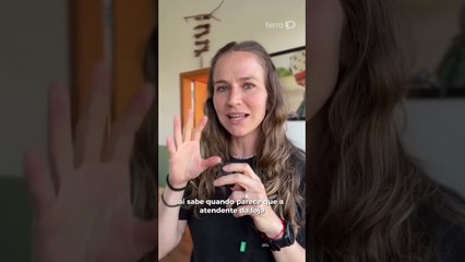 Jornalista relata dificuldade ao tirar RG da filha: ‘Não tem pai, são duas mães’