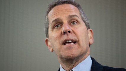 Barr Worries Less Fed Supervision May Let Risks Build