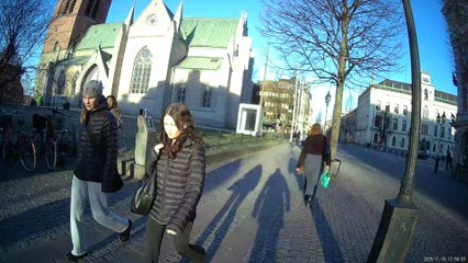 Testar Sportkameran. Drottninggatan i Örebro 18 Nov. 2015