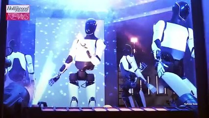 'I, Robot' Director Calls Out Elon Musk for Tesla Bot Design | THR News Video