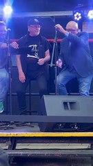 Una escultura en homenaje a León Gieco se colocó en Obras