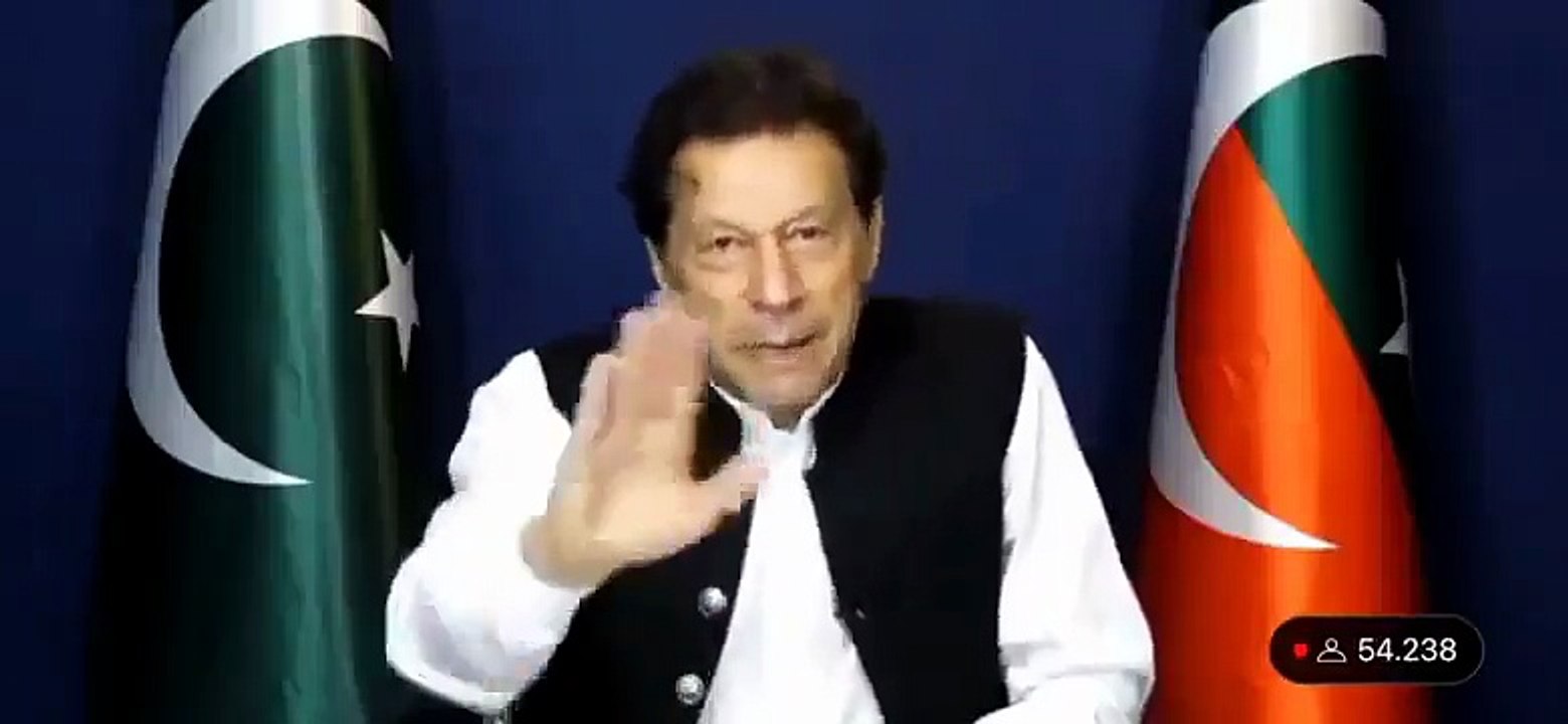 ‏آپ بلکل بیغرت ہیں۔  بلکل بے غیرت۔