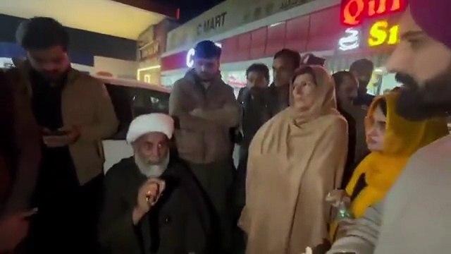 ‏یہ جو کررہے ہیں یہ کافروں اور منافقوں سے بھی بدتر ہیں ، پاکستان کی عوام کو ان کے خلاف کھڑا ہونا پڑے گا ، اگر ان کے خلاف کھڑے نہ ہوئے ، ان کا راستہ نہ روکا گیا ان کے ہاتھ نہ توڑے گئے یہ پاکستان کو تباہ و برباد کردینگے۔ علامہ راجہ ناصر عباس