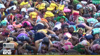 പമ്പയടിലും മരക്കൂട്ടത്തും പൊലീസ് വടംകെട്ടി; തിരക്ക് നിയന്ത്രിക്കാൻ NDRF സംഘം സന്നധാനത്ത്