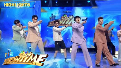 Vhong, KINILIG sa bagong version ng kantang ‘Don Romantiko’ | It’s Showtime