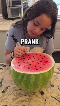 Funny Watermelon Prank 🤣 shorts short viralvideos viralshort funny youtubeshorts shortsfeed