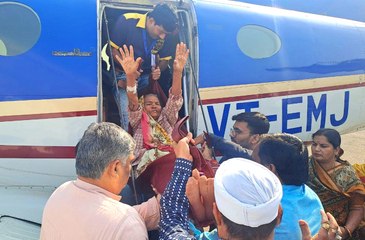 प्रचार और उपचार का एयरलिफ्ट...तारा बाई चार्टर प्लेन से 60 मिनट में पहुंची इंदौर