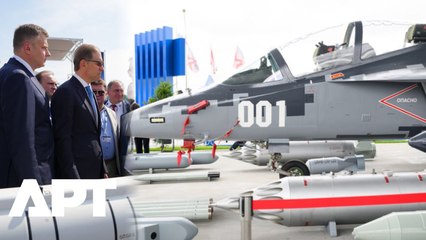 Manturov: “Global Demand Growing” as Russia Displays Su-57, Ka-52 & More at Dubai Airshow 2025 | APT