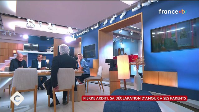 Pierre Arditi sur le plateau de C à vous .