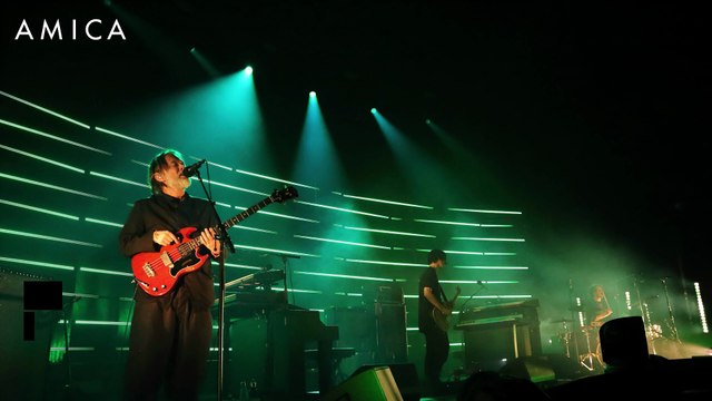 Leonardo DiCaprio con Vittoria Ceretti e Tobey Maguire a Bologna per i Radiohead