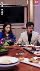 Todos se burlaban de ella por decir que era hija del magnate… hasta que el magnate vino por ella!