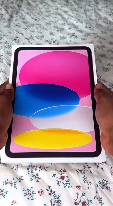 Unboxing IPAD 10