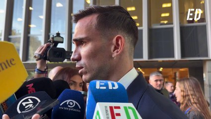 Fabián atiende a los medios de comunicación