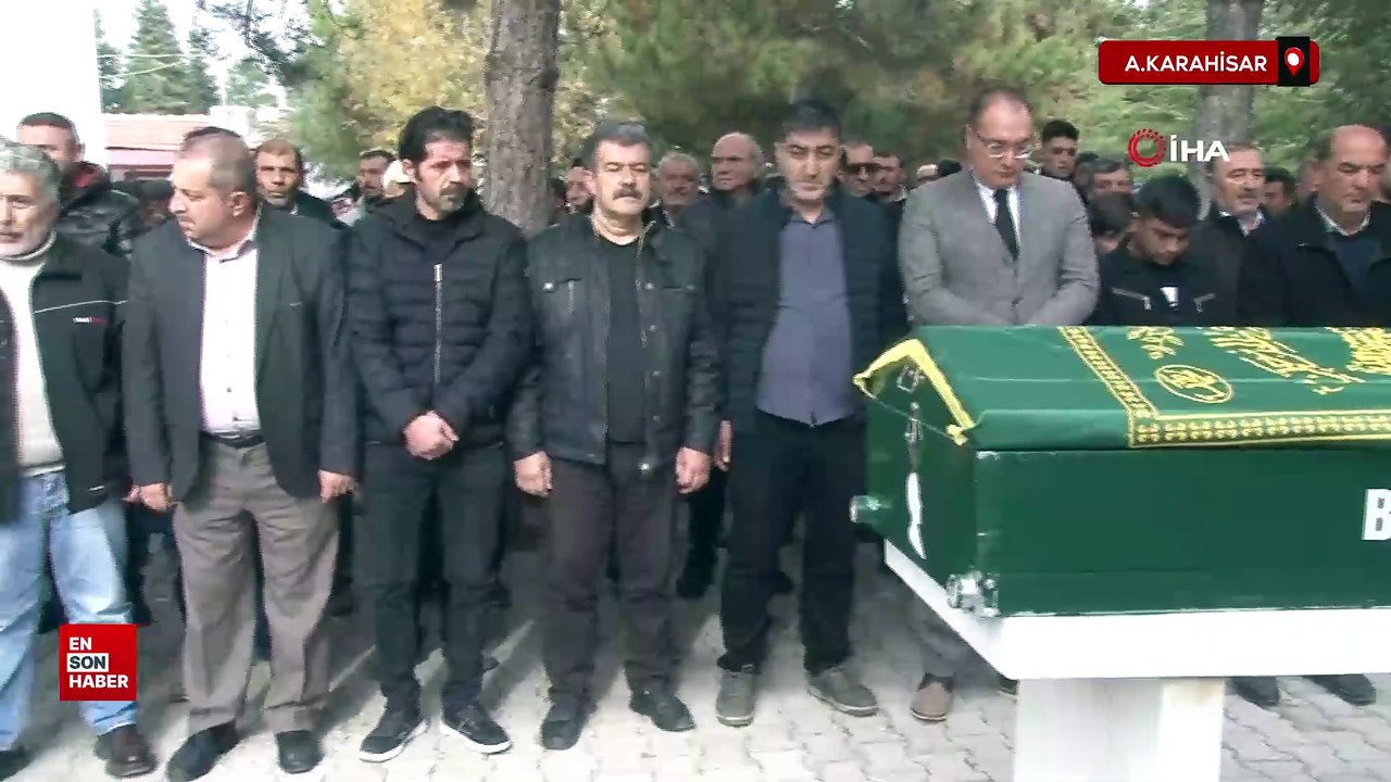Afyonkarahisar'da defnedilen Böcek ailesinin babası konuştu