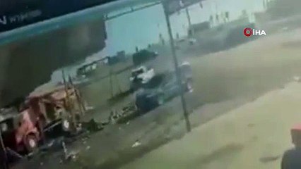 Diyarbakır'da TIR, 2 aracı biçti! 2 kişinin öldüğü, 3 kişinin yaralandığı korkunç kaza anı kamerada!